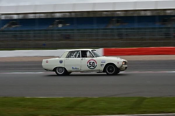 CM6 7191 Peter Holton, Rover P5
