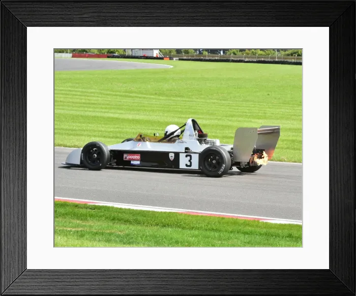 Framed Print : CM3 0234 Tom Smith, Royale RP27, Historic Formula Ford 2000 Framed Print : CM3 0234 Tom Smith, Royale RP27, Historic Formula Ford 2000