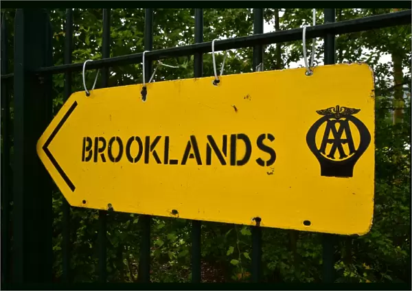 CM3 0639 Brooklands Sign