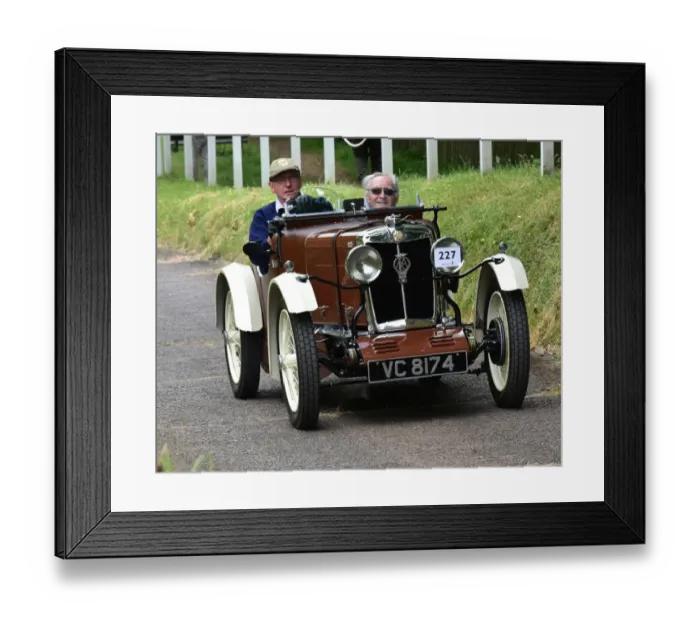 Framed Print : CM3 0915 Colin Reynolds, MG M Type, VC 8174