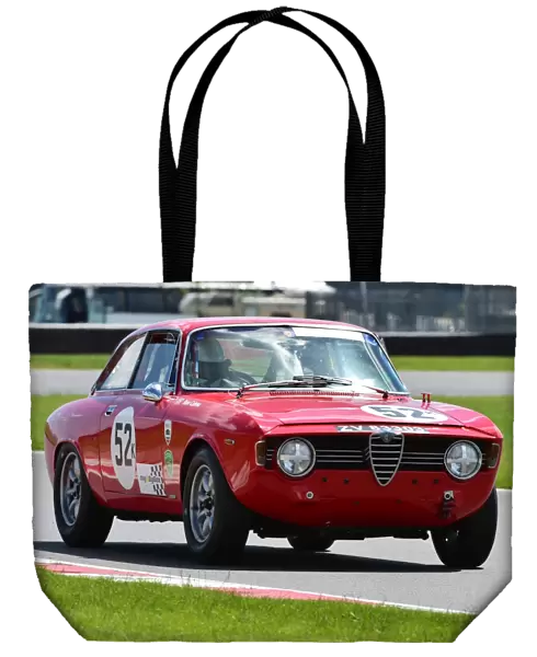 CM3 0025 Dave Cabena, Alfa Romeo Giulia Sprint, ZV 83303