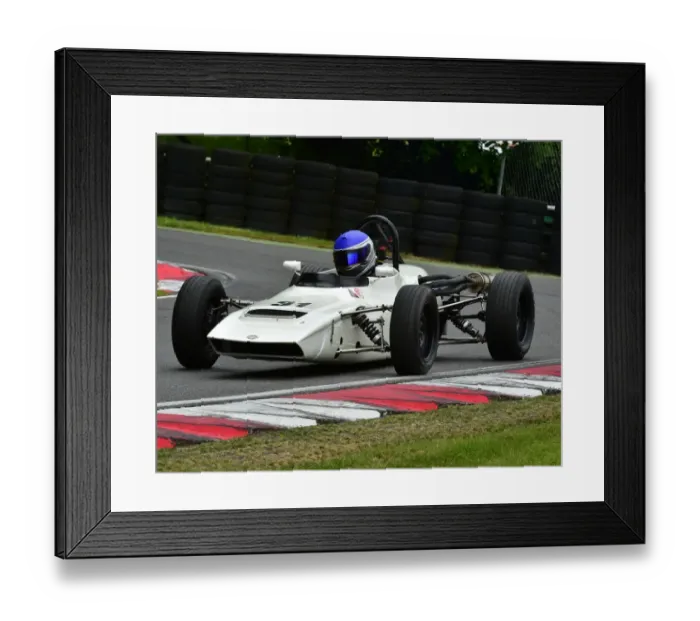 Framed Print : CM3 1692 Robert Wainwright, Elden Mk8