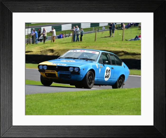 Framed Print : CM3 2078 Will Morton, Alfa Romeo 2000 GTV, XYE 42 T Framed Print : CM3 2078 Will Morton, Alfa Romeo 2000 GTV, XYE 42 T