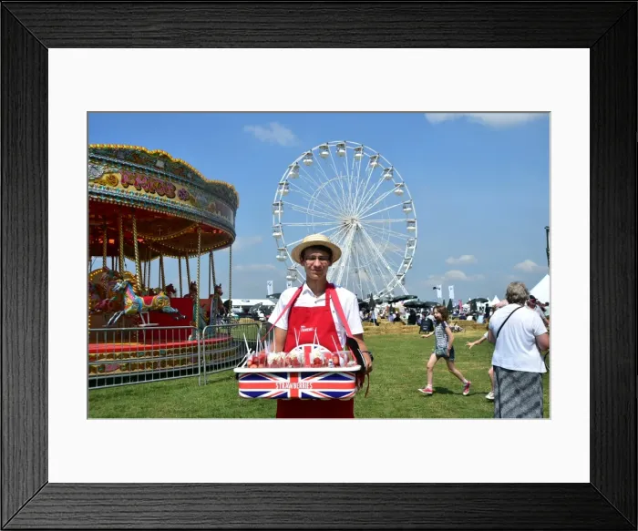 Framed Print : CM3 8339 Strawberries, Big wheel Framed Print : CM3 8339 Strawberries, Big wheel