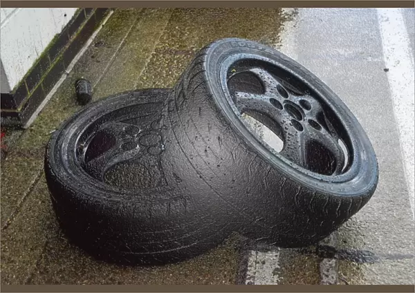 CJ5 4991 Wet tyres