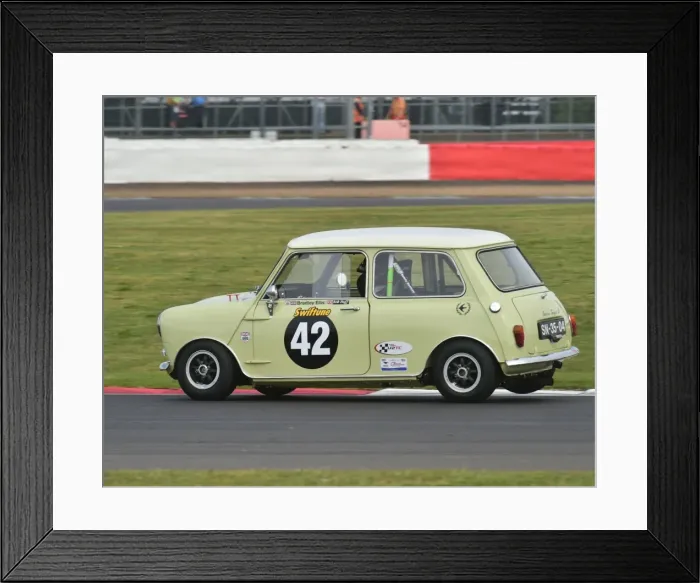 Framed Print : CM3 9100 Ellis Bradley, Simon Arscott, Austin Mini Cooper S Framed Print : CM3 9100 Ellis Bradley, Simon Arscott, Austin Mini Cooper S