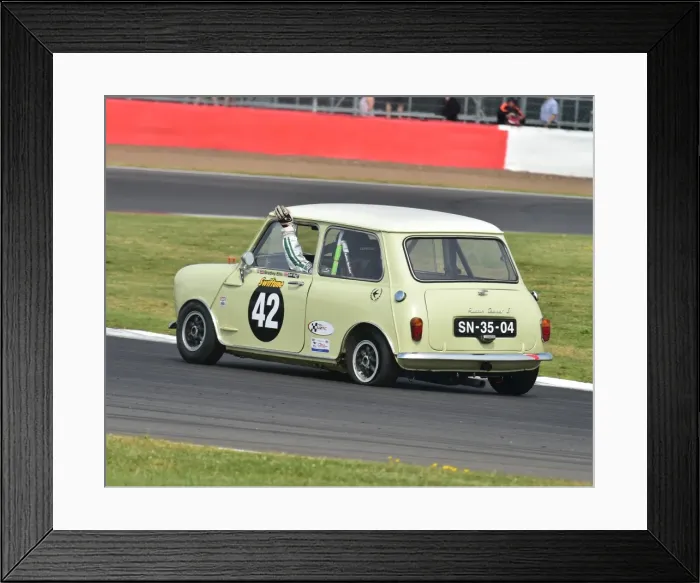 Framed Print : CM3 9157 Ellis Bradley, Simon Arscott, Austin Mini Cooper S, SN 35 04 Framed Print : CM3 9157 Ellis Bradley, Simon Arscott, Austin Mini Cooper S, SN 35 04