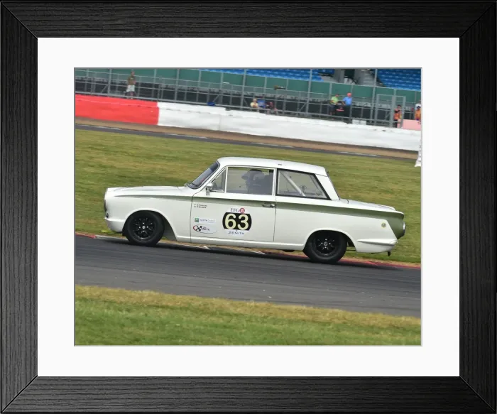 Framed Print : CM3 9182 Richard Meaden, Grant Tromans, Ford Lotus Cortina, CPB 408 B Framed Print : CM3 9182 Richard Meaden, Grant Tromans, Ford Lotus Cortina, CPB 408 B