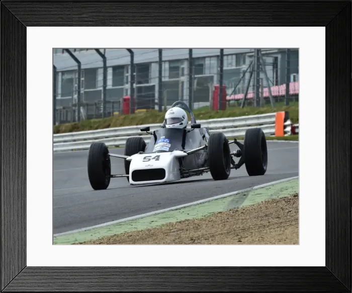Framed Print : CM5 1258 Mike Guilmin, Van Diemen RF81 Framed Print : CM5 1258 Mike Guilmin, Van Diemen RF81