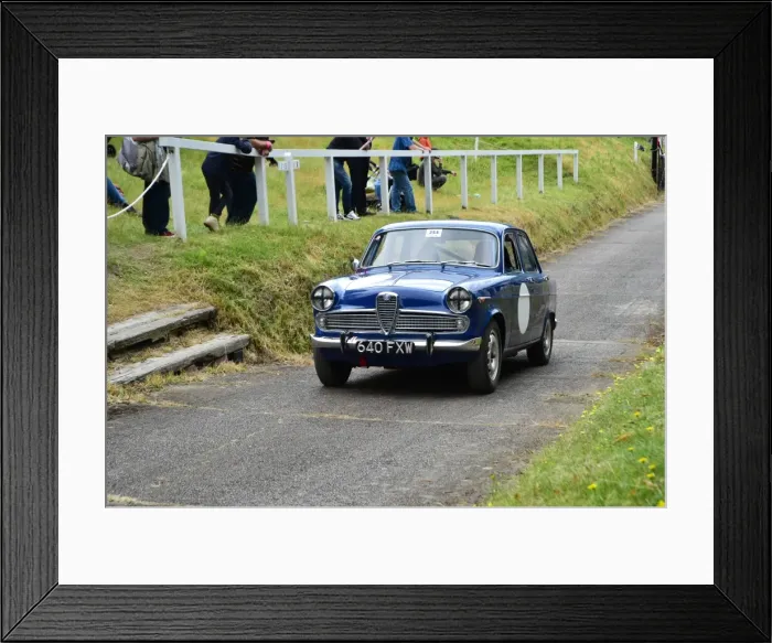 Framed Print : CM3 1066 Peter Collins, Alfa Romeo Giulietta, 640 FXW Framed Print : CM3 1066 Peter Collins, Alfa Romeo Giulietta, 640 FXW