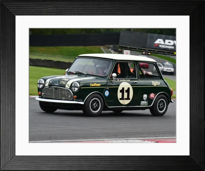 Framed Print : CM5 2741 Jonathan Lewis, Austin Mini, PNW 175 C Framed Print : CM5 2741 Jonathan Lewis, Austin Mini, PNW 175 C