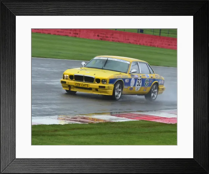 Framed Print : CM5 7108 Gail Hill, Jaguar XJ40 Framed Print : CM5 7108 Gail Hill, Jaguar XJ40