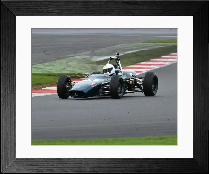 Framed Print : CM5 4422 Simon Brown, Merlyn Mk11A Framed Print : CM5 4422 Simon Brown, Merlyn Mk11A