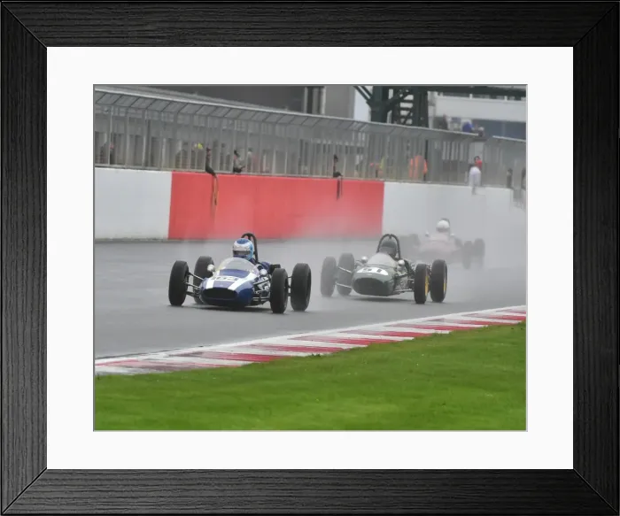 Framed Print : CM5 3635 Jon Milicevic, Cooper T59, Michael Hibberd, Lotus 27 Framed Print : CM5 3635 Jon Milicevic, Cooper T59, Michael Hibberd, Lotus 27