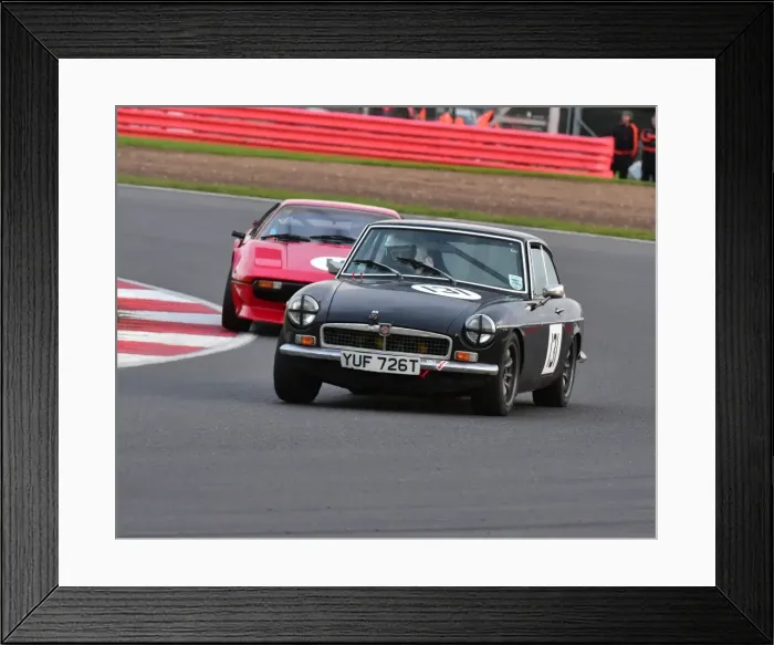 Framed Print : CM5 4897 Mark Bennett, MG B, YUF 726 T