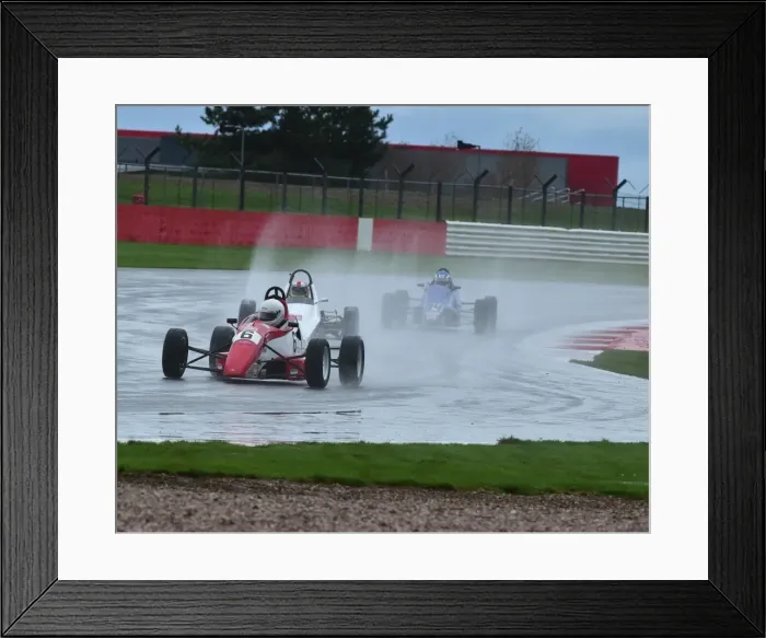 Framed Print : CM5 7316 Andy Clark, Van Diemen RF95K Framed Print : CM5 7316 Andy Clark, Van Diemen RF95K