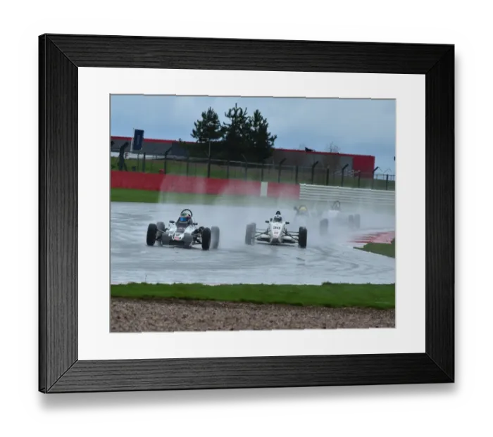 Framed Print : CM5 7313 Matthew Dunne, Crossle 35F, David McArthur, Van Diemen LA10
