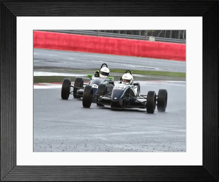 Framed Print : CM5 7562 Oliver White, Van Diemen RF01, Jake Byrne, Ray GR13 Framed Print : CM5 7562 Oliver White, Van Diemen RF01, Jake Byrne, Ray GR13