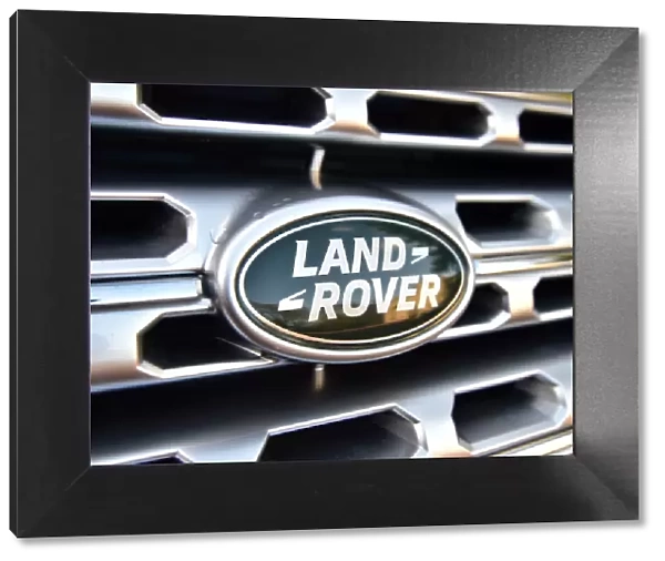CM5 8251 Land Rover