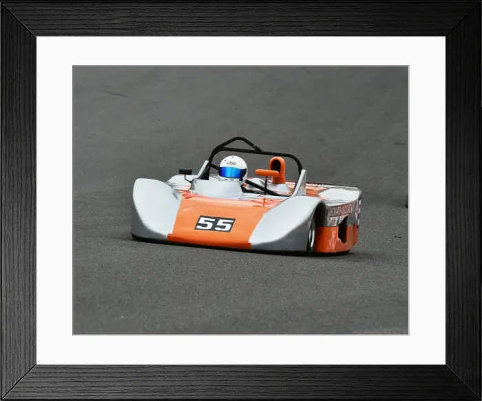 Framed Print : CM5 5884 Damien Griffin, Lola T598 Framed Print : CM5 5884 Damien Griffin, Lola T598