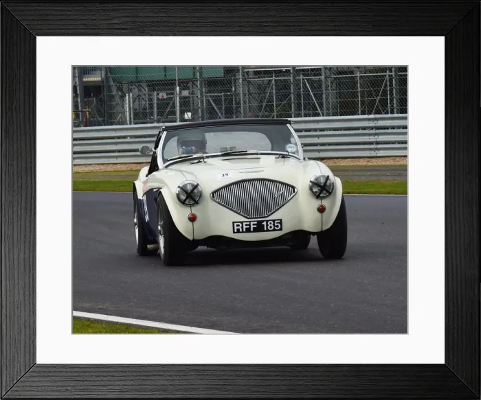 Framed Print : CM6 0268 Robert Cobden, Austin Healey 100-4 Framed Print : CM6 0268 Robert Cobden, Austin Healey 100-4