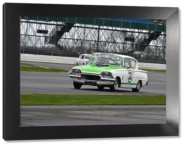 CM6 6816 Nic Strong, Ford Consul Classic