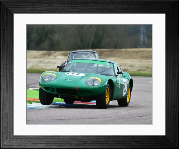 Framed Print : CM6 8017 Andrew Smith, Marcos 1800GT
