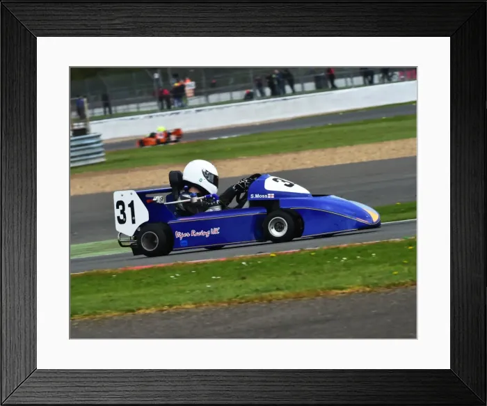 Framed Print : CM7 2722 Sam Moss