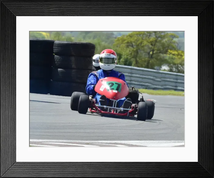 Framed Print : CM7 5260 Paul Brighton, Zip GP Framed Print : CM7 5260 Paul Brighton, Zip GP