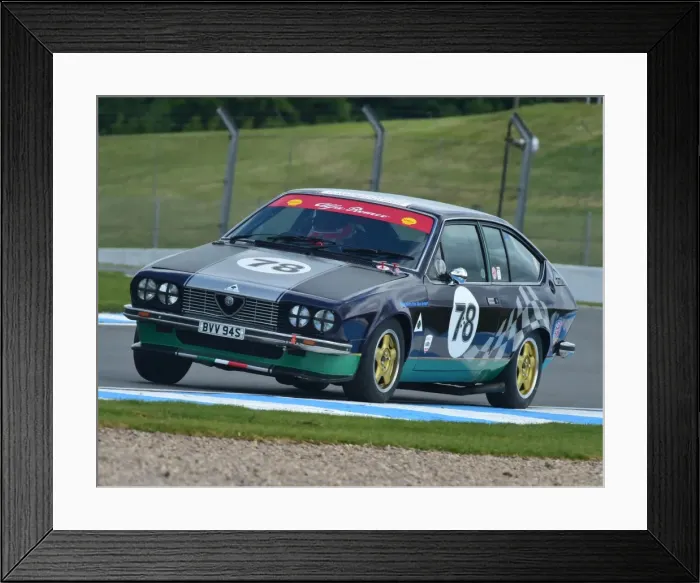 Framed Print : CM8 0219 Mark Dudley, Alfa Romeo 2000 GTV Framed Print : CM8 0219 Mark Dudley, Alfa Romeo 2000 GTV
