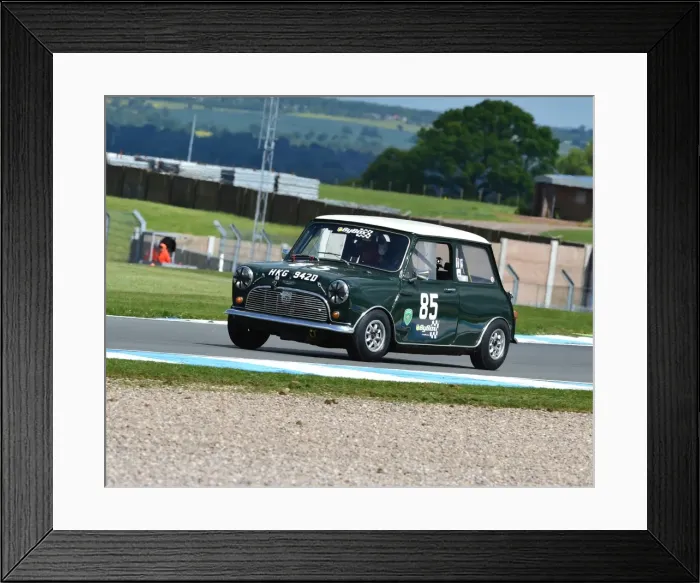 Framed Print : CM8 0406 Roger Godfrey, Austin Cooper S Framed Print : CM8 0406 Roger Godfrey, Austin Cooper S