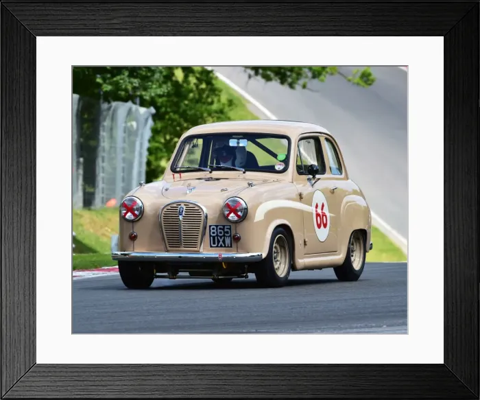 Framed Print : CM8 1923 Simon Crompton, Austin A35, 865 UXW Framed Print : CM8 1923 Simon Crompton, Austin A35, 865 UXW