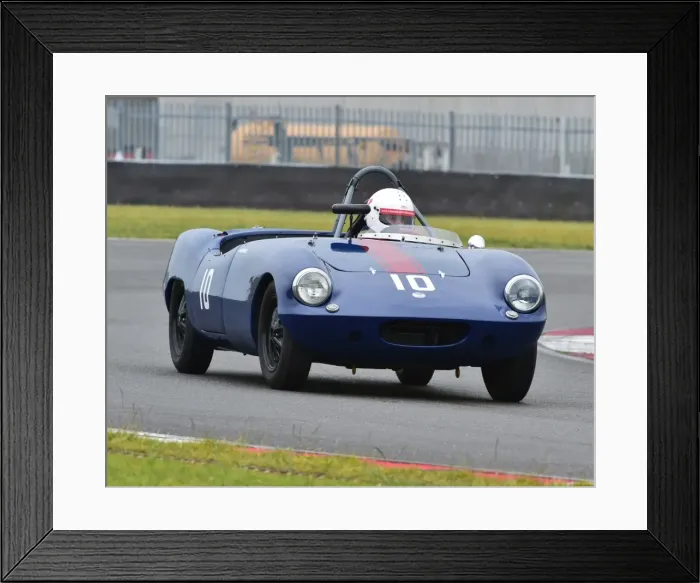 Framed Print : CM8 4891 Simon Hadfield, Elva Courier