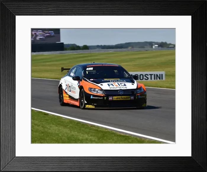 Framed Print : CM9 7646 Colin Turkington, Volkswagen CC Framed Print : CM9 7646 Colin Turkington, Volkswagen CC