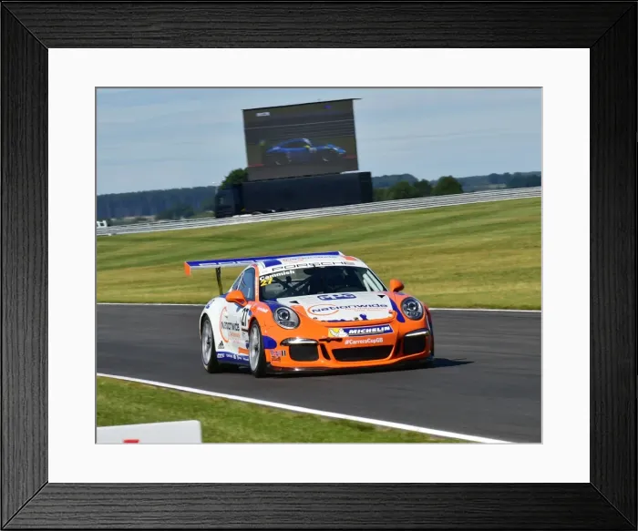 Framed Print : CM9 7403 Dan Cammish, Porsche GT3 Framed Print : CM9 7403 Dan Cammish, Porsche GT3
