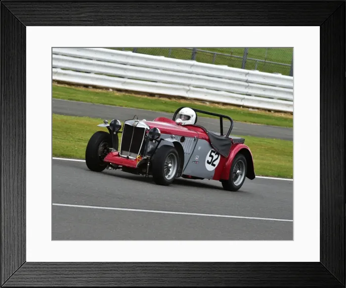 Framed Print : CM15 3675 Glynn Allen, Darren Roberts, Alfa Romeo 2000 GTV Framed Print : CM15 3675 Glynn Allen, Darren Roberts, Alfa Romeo 2000 GTV