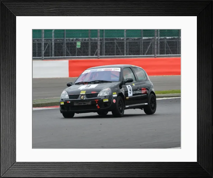 Framed Print : CJ5 9985 Adam Gittings, Renault Clio 172 Framed Print : CJ5 9985 Adam Gittings, Renault Clio 172