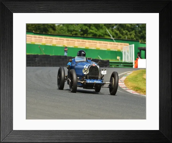 Framed Print : CJ6 0496 Bruce Stops, Bugatti T35-44 Framed Print : CJ6 0496 Bruce Stops, Bugatti T35-44
