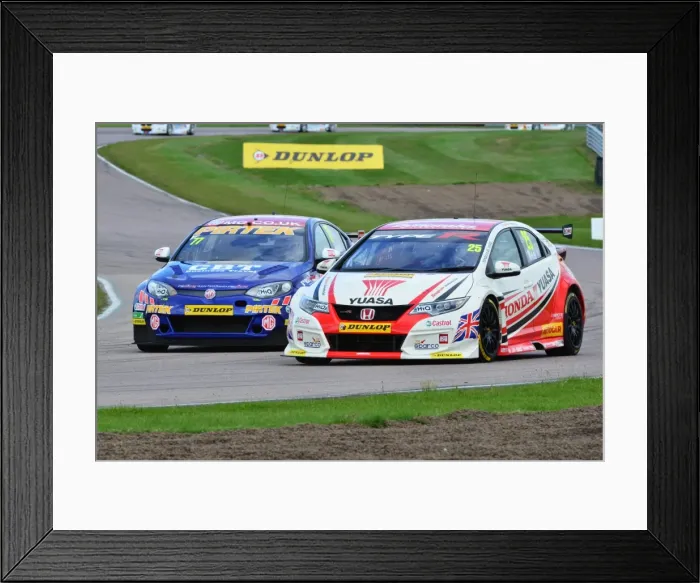 Framed Print : CJ6 1241 Matt Neal, Honda Civic Type R, Andrew Jordan, MG 6GT