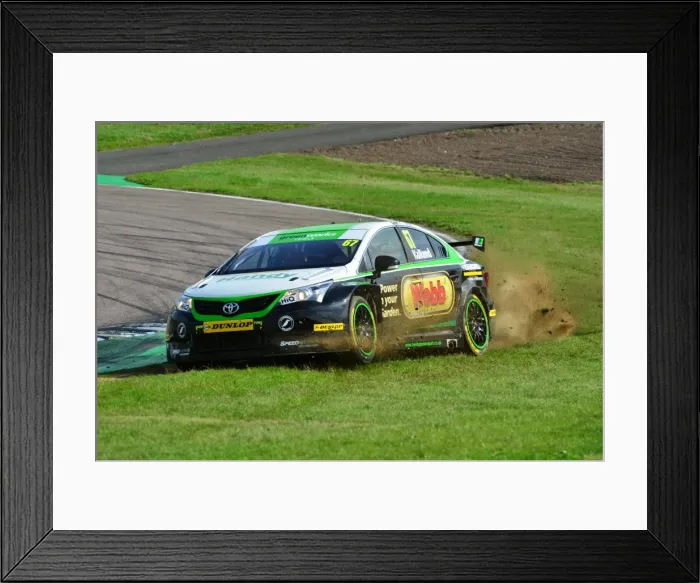 Framed Print : CJ6 1555 Robb Holland, Toyota Avensis Framed Print : CJ6 1555 Robb Holland, Toyota Avensis