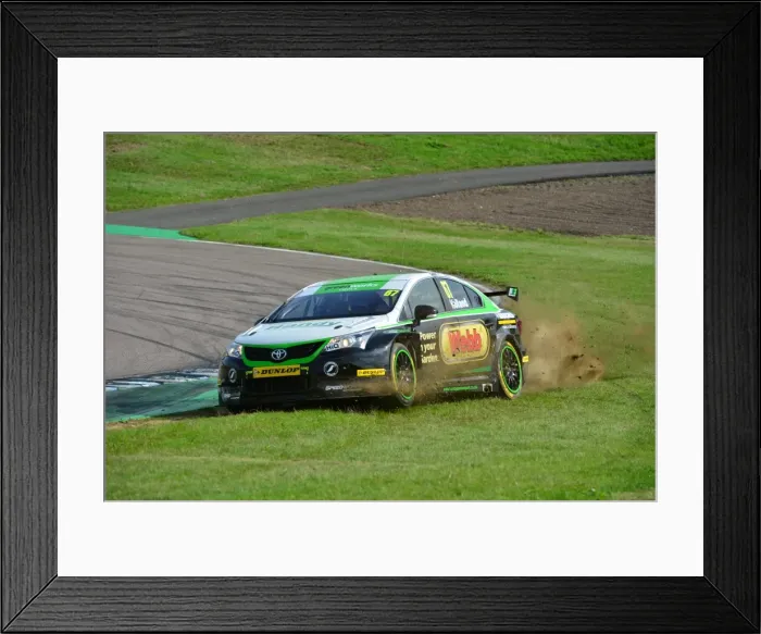 Framed Print : CJ6 1555b Robb Holland, Toyota Avensis Framed Print : CJ6 1555b Robb Holland, Toyota Avensis