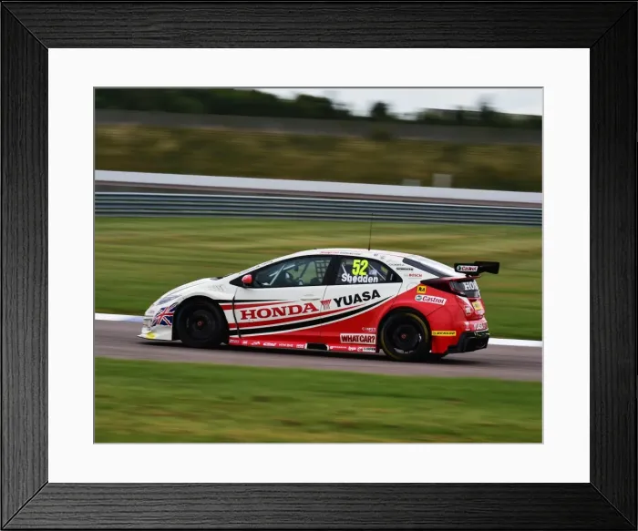 Framed Print : CM10 2838 Gordon Shedden, Honda Civic Type R Framed Print : CM10 2838 Gordon Shedden, Honda Civic Type R