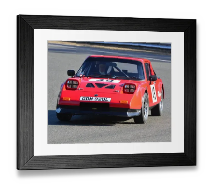 Framed Print : CJ6 2487 Peter Richards, Crusader Clan Framed Print : CJ6 2487 Peter Richards, Crusader Clan