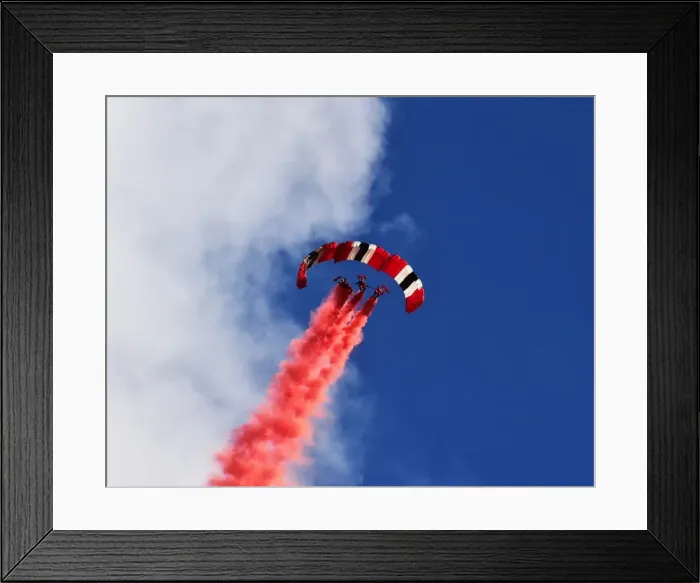 Framed Print : CM10 9735 Red Devils, Parachute display team Framed Print : CM10 9735 Red Devils, Parachute display team