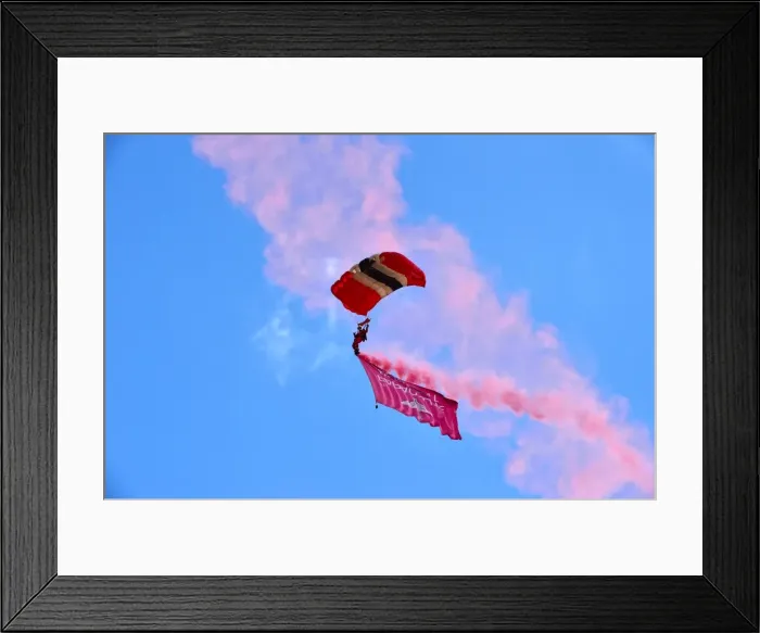 Framed Print : CM10 9728 Red Devils, Parachute display team Framed Print : CM10 9728 Red Devils, Parachute display team