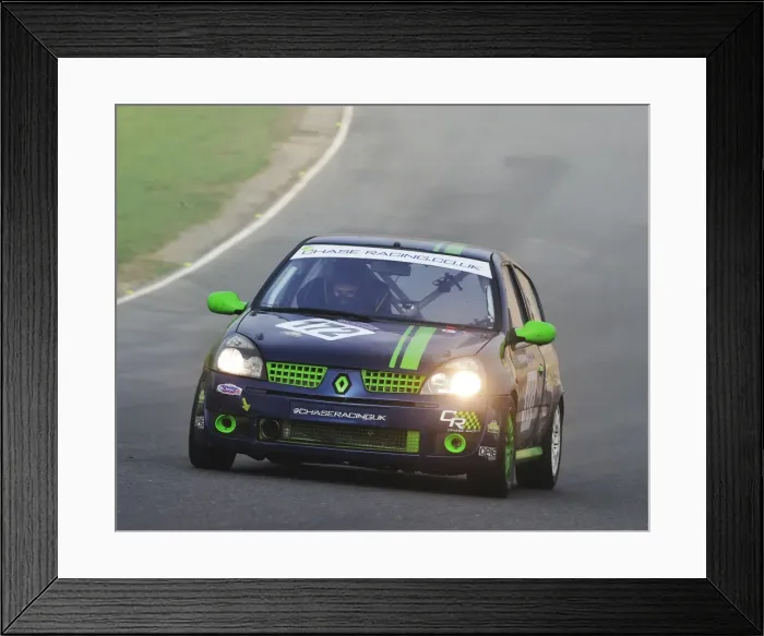 Framed Print : CM11 5911 Robert Chase, David Banks, Renault Clio 172 Framed Print : CM11 5911 Robert Chase, David Banks, Renault Clio 172
