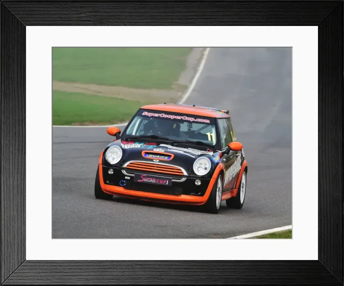Framed Print : CM11 5924 Will Sharpe, BMW Mini Cooper S Framed Print : CM11 5924 Will Sharpe, BMW Mini Cooper S