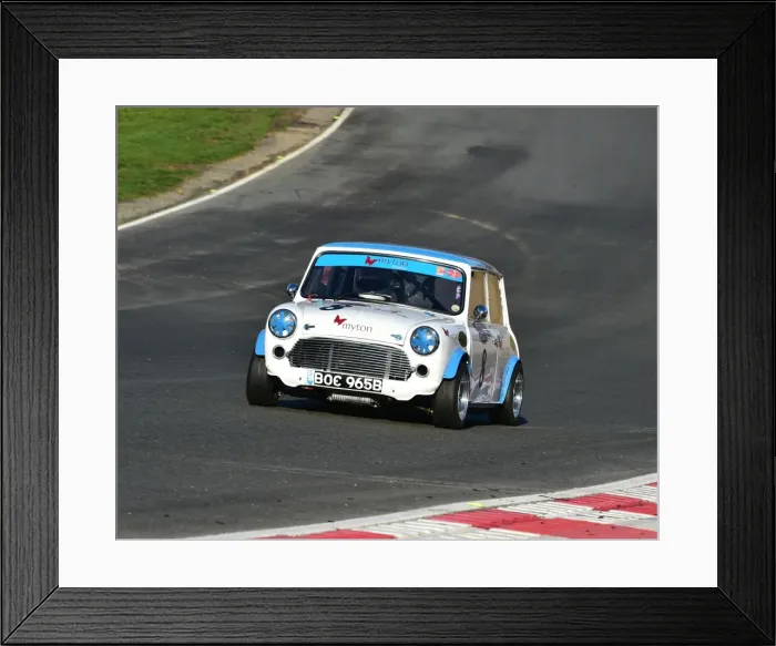 Framed Print : CM11 5853 Clive Tonge, Vaughn Winter, Mini Cooper S Framed Print : CM11 5853 Clive Tonge, Vaughn Winter, Mini Cooper S