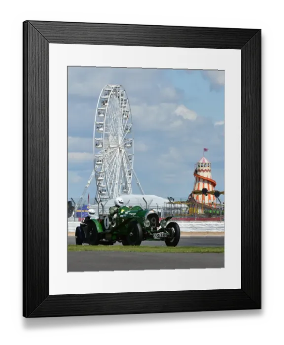 Framed Print : CM9 4204 Nigel Batchelor, Bentley 3-4Aoe, Dragonfly Framed Print : CM9 4204 Nigel Batchelor, Bentley 3-4Aoe, Dragonfly