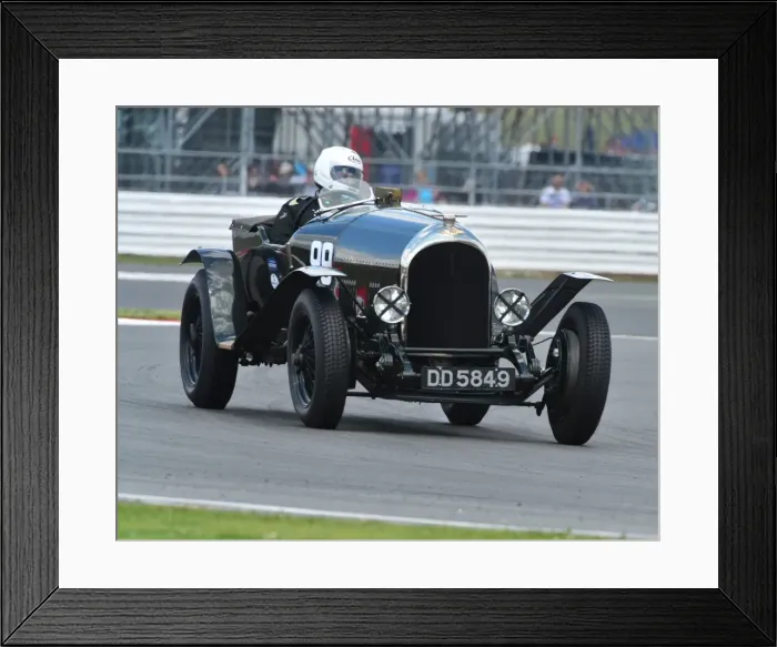 Framed Print : CM9 4316 Ewen Getley, Robin Tuluie, Bentley 3-4Aoe Framed Print : CM9 4316 Ewen Getley, Robin Tuluie, Bentley 3-4Aoe